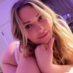 Donna sexy molto giovane senza limiti